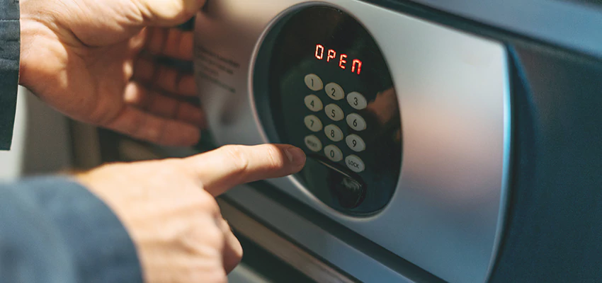 Cash Safe Openers in Fresno, California